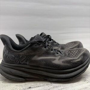 Hoka One One Clifton 9 Men's Size 11 D Triple Black Running Shoes 1127895 BBLC